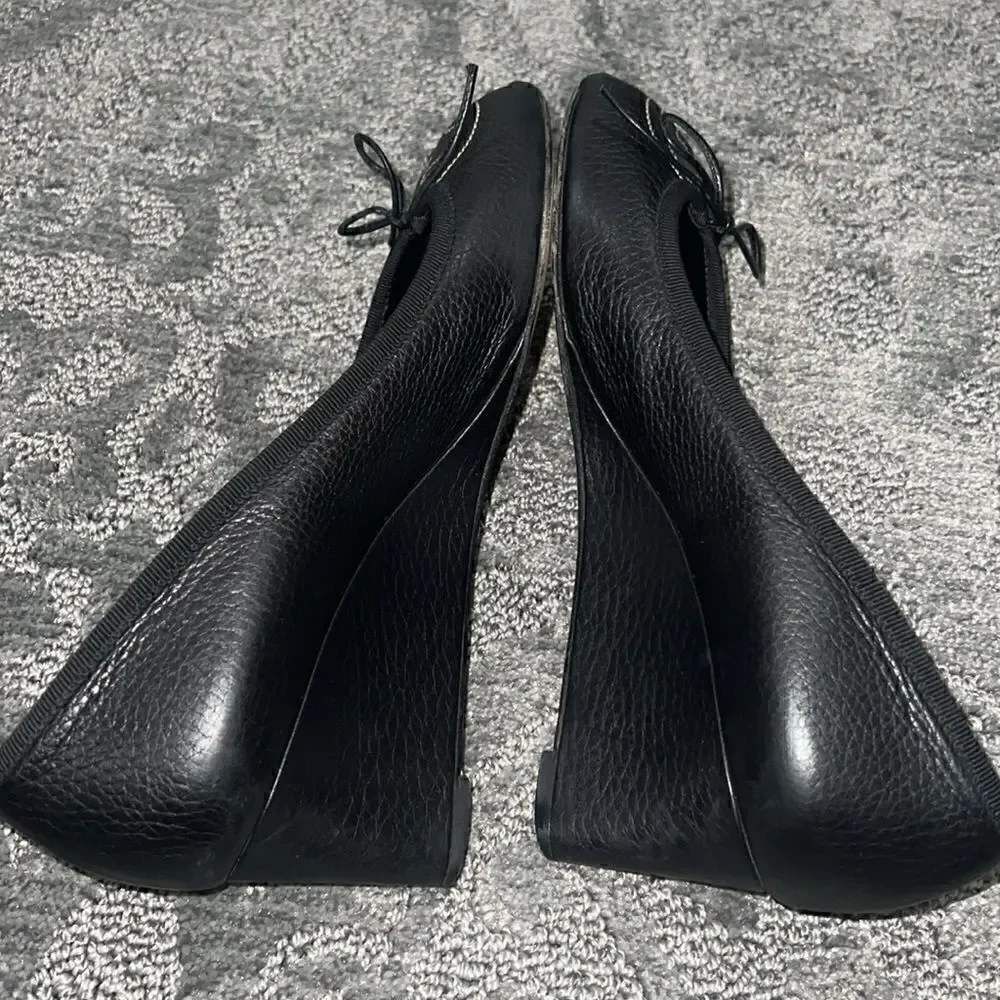 •Gucci•  ​ - Picture 7 of 10